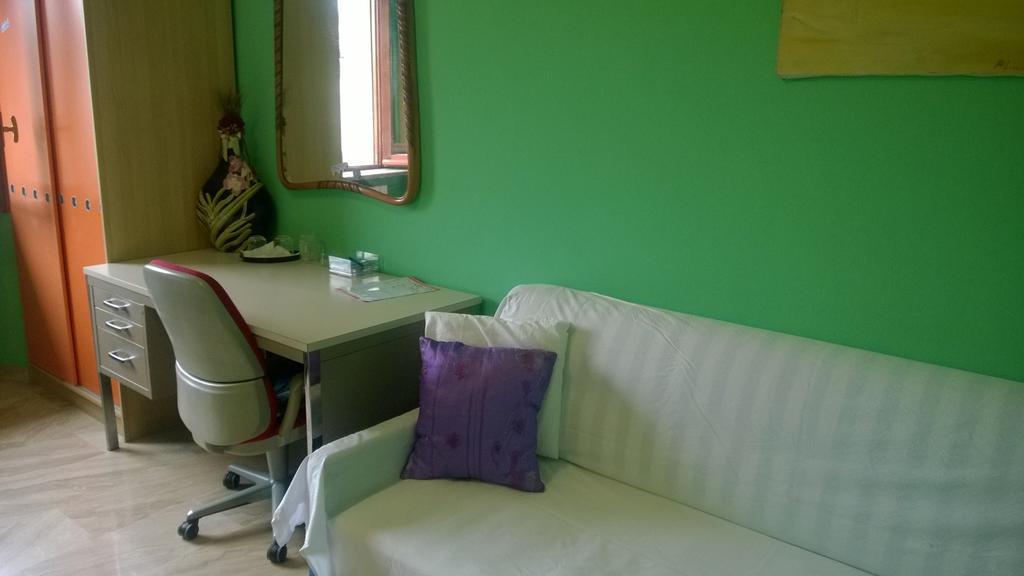 Star One Hotel Milan Bagian luar foto