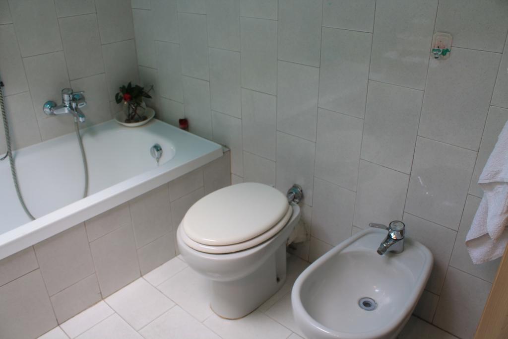 Star One Hotel Milan Bagian luar foto