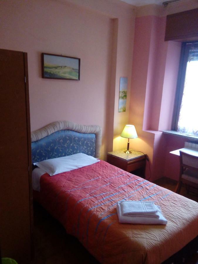 Star One Hotel Milan Bagian luar foto